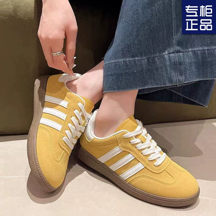 2024 Женская весна и лето новый ретро дикие маленькие белые туфли со сливками белая тренировка обувь ниша дизайн спортивная повседневная обувь