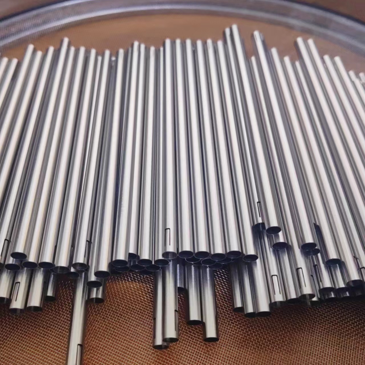 304L不锈钢精密管304特种钢精扎管内外光滑 无砂眼划痕可零售零切