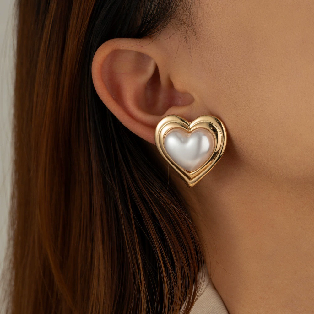 Европейские и американские новые трансграничные ювелирные изделия из сплава, серьги в форме сердца, жемчужные серьги «Любовь», креативные ювелирные изделия, прямые продажи с фабрики