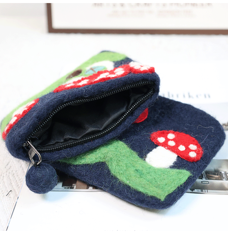 Mushroom Pattern All Seasons Season Unisex Gender Unisex Mushroom Wool Felt Zipper Coin Purses