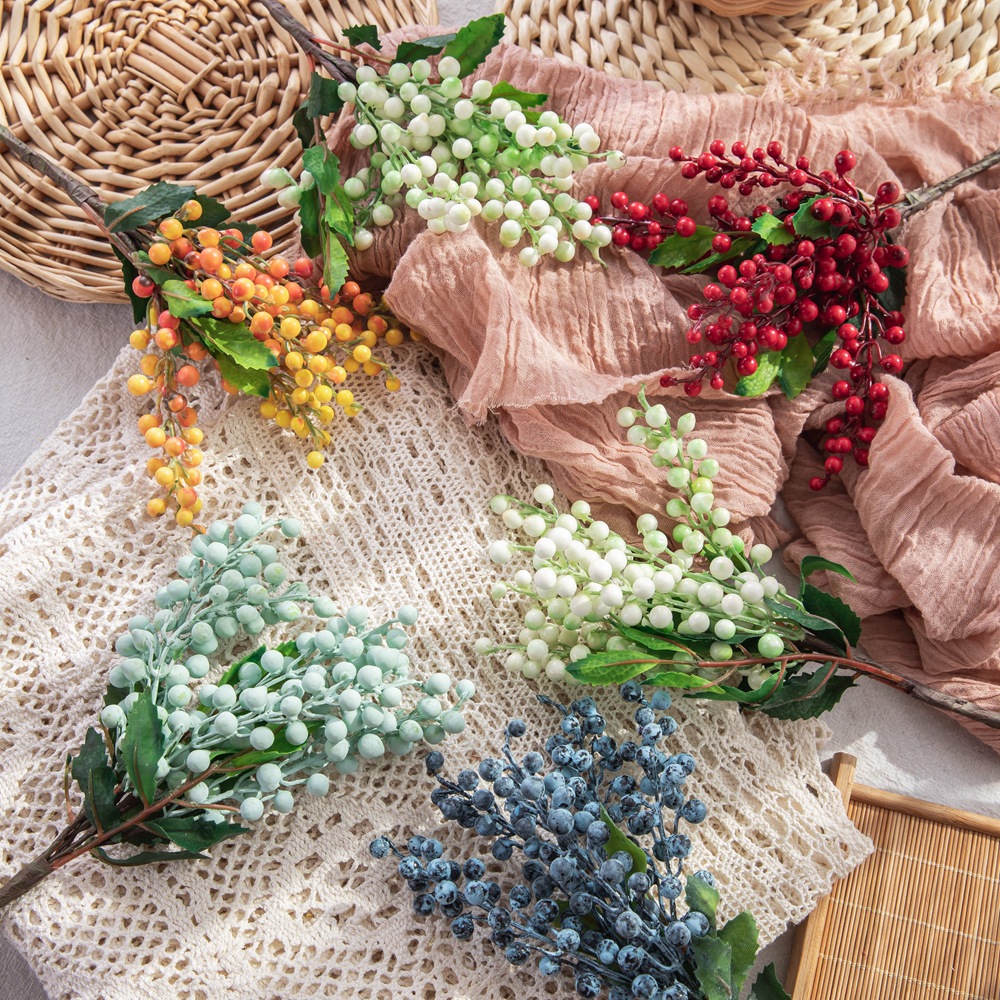 五頭漿果串廠家INS風綠植物跨境仿真花批發婚慶裝飾品假花MW74412