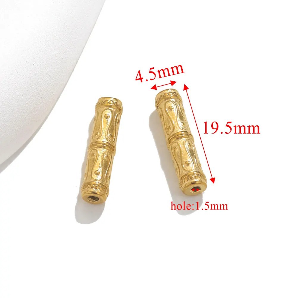 Cuentas largas de bambú de acero inoxidable, cuentas de cubo de flores talladas al sol, cuentas sueltas, acero de titanio, collar retro europeo y americano, accesorios colgantes de bricolaje