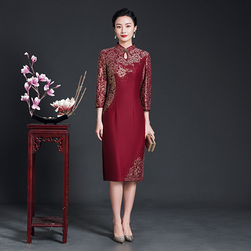 2022 Fleece-Lined and Thickened Improved Cheongsam for Mothers, Wedding Banquet Dress, Woolen Dress, Commuter Cheongsam 2022 Fleece-Lined and Thickened Improved Cheongsam for Mothers, Wedding Banquet Dress, Woolen Dress, Commuter Cheongsam