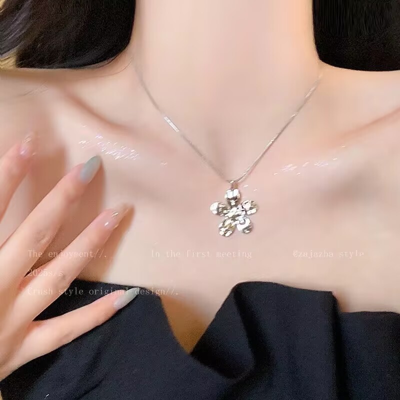 夏日新款~韩系银色花朵项链女款小众设计精致锁骨链时尚叠戴配饰|undefined