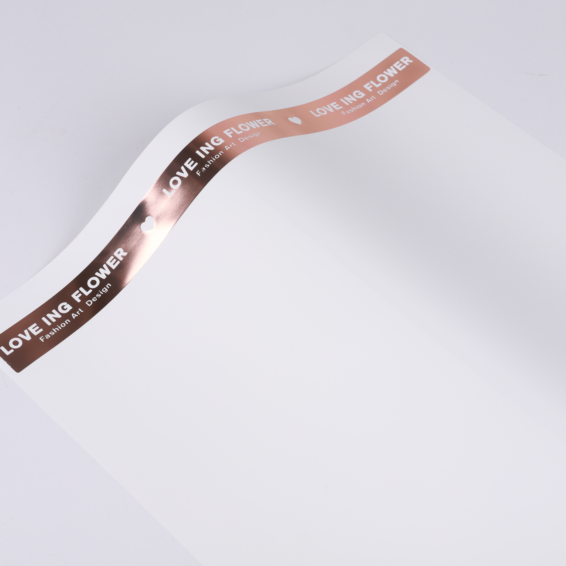 Diy papel de envoltura bronceado al por mayor grueso impermeable ramo de película nacarada papel simple confesión de San Valentín papel de embalaje de flores