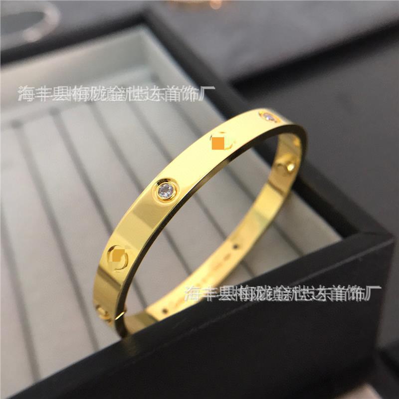 Gold-wide version-Four diamonds