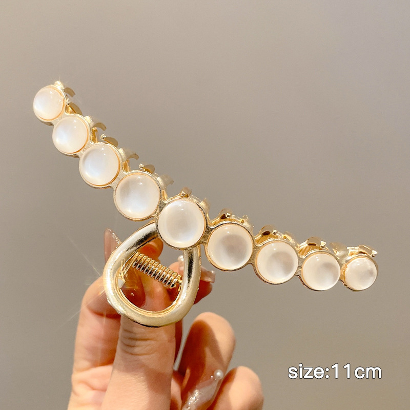 Celebridad de Internet 2024 Nueva Perla grande horquilla clip de pelo hembra Cabeza trasera horquilla tocado clip avanzado clip de tiburón