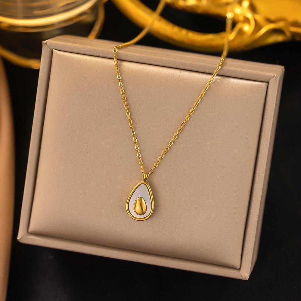 Acero de titanio elegante luz de lujo chapado en oro exquisito collar sin desvanecimiento de las mujeres del todo-fósforo de moda Red Cadena de clavícula de moda fábrica
