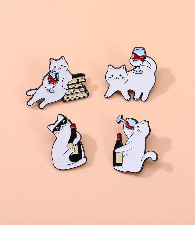 6g Weight Brooches Classification Cute Modern Style Pin Cat Red Wine Alloy Enamel Unisex Brooches