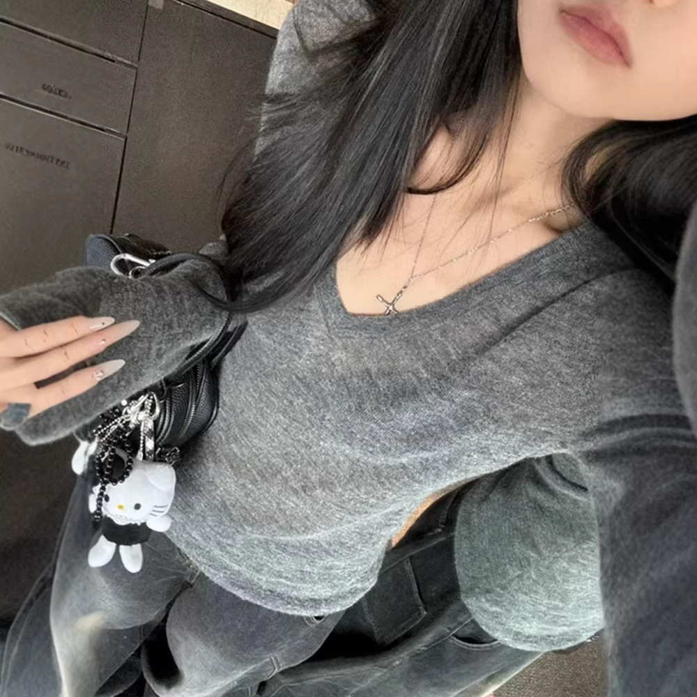 时尚薄款春秋V领针织打底衫女精纺羊毛宽松显瘦内搭毛衣上衣百搭