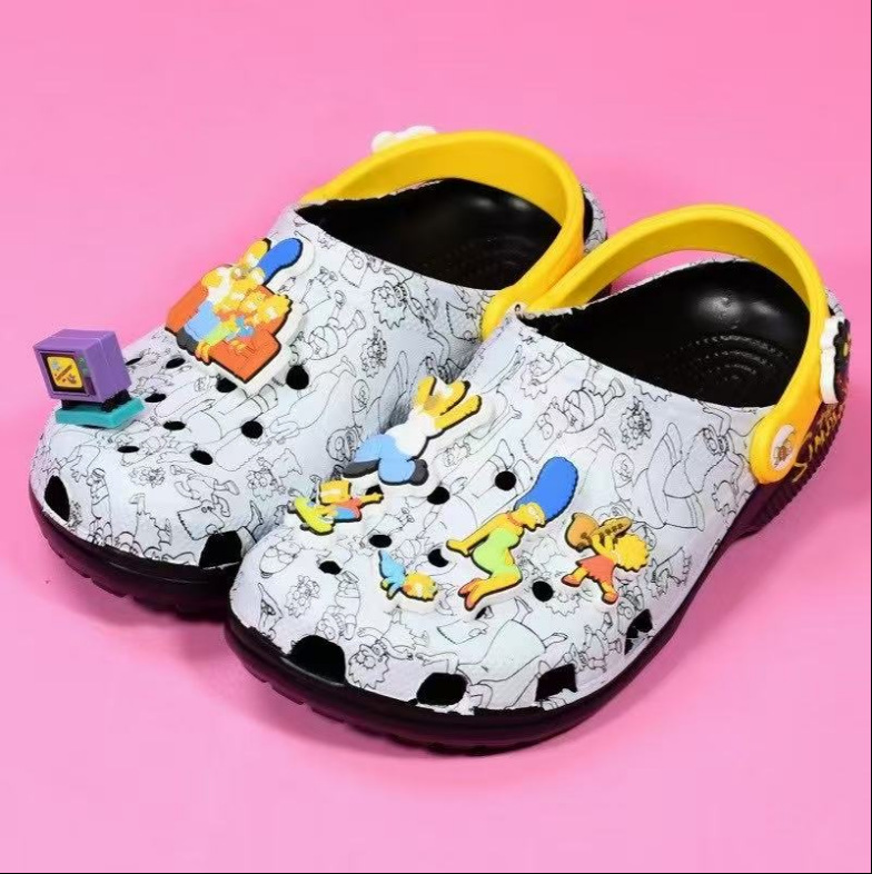 Cross Flying Policewoman Collaboration Beach Shoes Parent-Child Shoes Outdoor Versatile Clogs Simple Flat Shoes Cross Flying Policewoman Collaboration Beach Shoes Parent-Child Shoes Outdoor Versatile Clogs Simple Flat Shoes