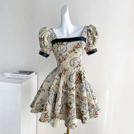 宫廷风复古气质名媛抹胸吊带连衣裙女夏季高级感收腰洋气公主裙