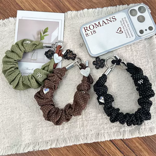 Korean-style retro polka dot fabric phone strap with a heart-shaped bow, suitable for bags and keychains, wholesale