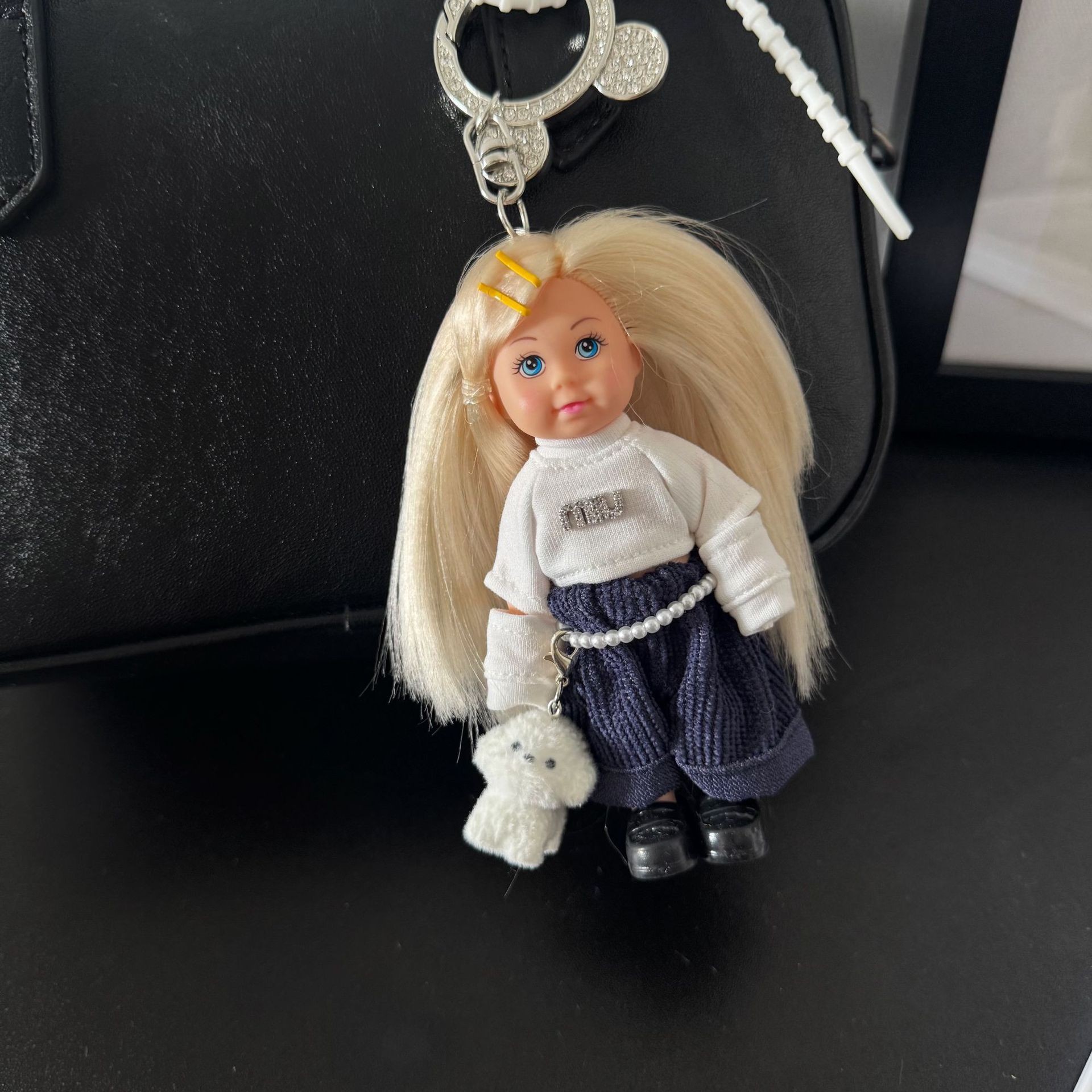 헤어 볼륨 킹 개 산책 인형 펜던트