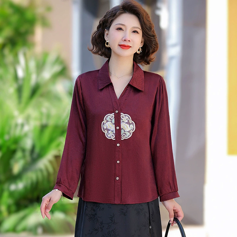 Средние и старые женские весенние и осенние рубашки 2025 новая мода мама 40-50 лет свободный плюс размер сплошной топ