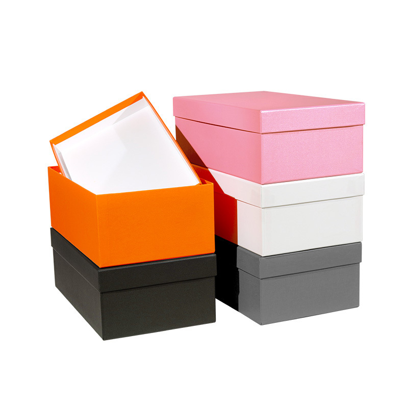 Caja dura de cubierta de cielo y tierra de alta gama Caja de zapatos para hombres y mujeres Caja de papel Caja de almacenamiento Caja de regalo Caja de zapatos para niños Caja de embalaje en stock