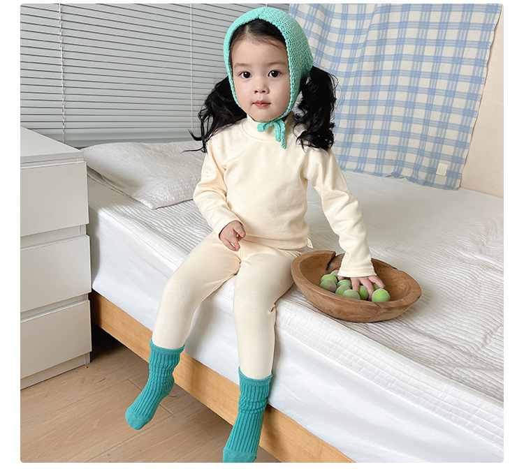 米白色半高领套装_05