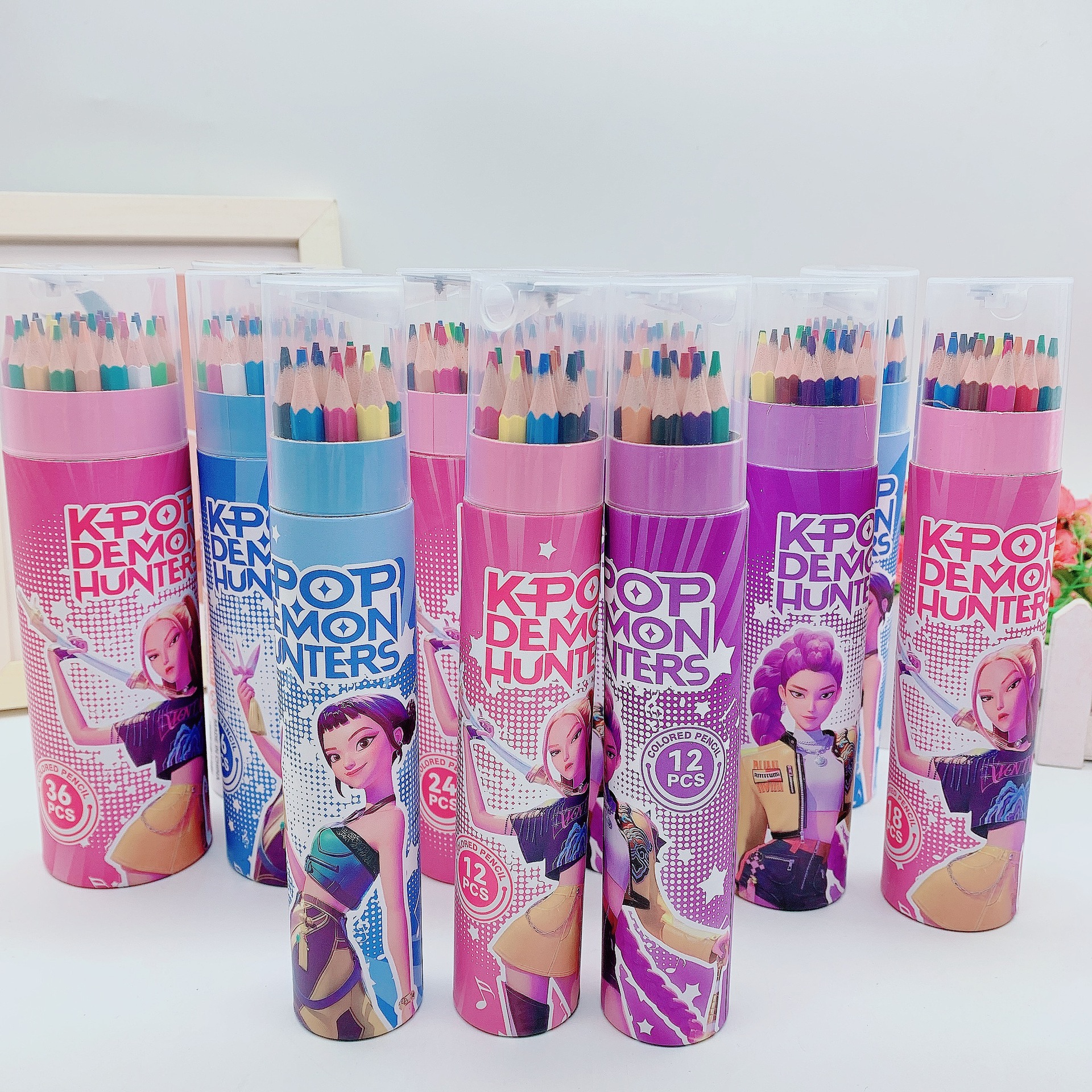 跨境新品猎魔女团彩色铅笔12色18色24色36色儿童六角形涂色笔筒装