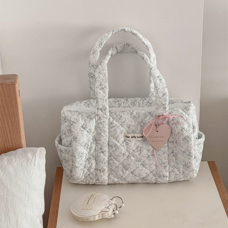 New Style Fresh Floral Quilted Cartoon Cylinder Bag for Female Students, Large Capacity Shoulder Bag for Going Out New Style Fresh Floral Quilted Cartoon Cylinder Bag for Female Students, Large Capacity Shoulder Bag for Going Out