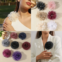 秋冬镶钻网纱山茶花朵胸针轻奢高级感新款西装别针时尚气质饰品女