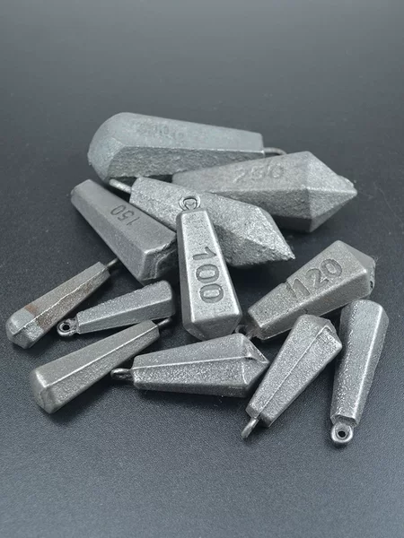 Fishing Iron Pendant Six-pronged Environmental Protection Fishing Pendant Sea Fishing Light Fishing with Nose Ring Pendant Fishing Counterweight Lead Pendant Substitute