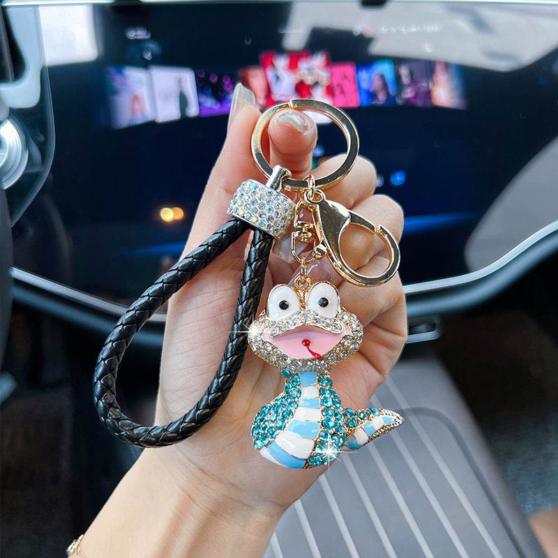 1 Piece Glam Classic Style Snake Metal Unisex Bag Pendant Keychain display picture 7