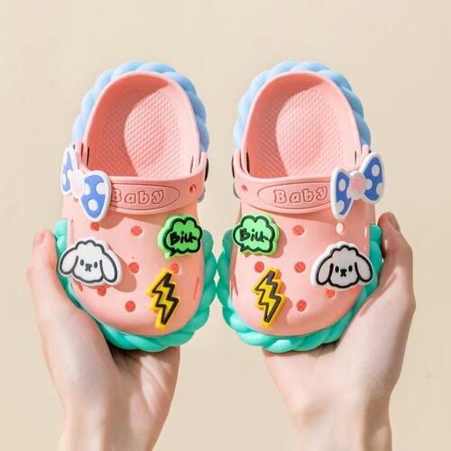 Children's slippers for boys, slip-resistant soft bottom cartoon walking sandals for babies, children's sandals with holes for girls 