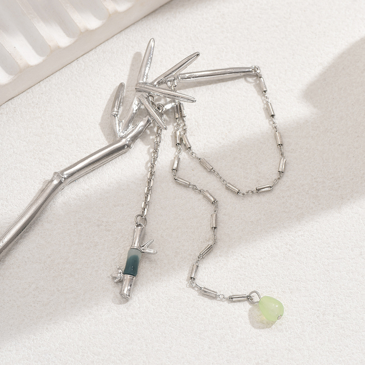 Nuevo estilo chino bambú clip de pellizco para mujeres metal cheongsam clip de cabeza detrás de la cabeza estilo antiguo de alta sensibilidad clip de pellizco