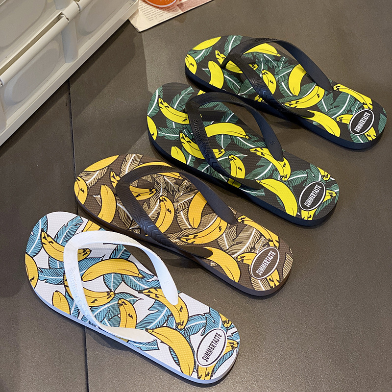 Ready Stock Casual Men's Flip-Flops for Home and Outdoor Use, Summer New Style, Non-Slip, Stylish, Lightweight Beach Sandals Ready Stock Casual Men's Flip-Flops for Home and Outdoor Use, Summer New Style, Non-Slip, Stylish, Lightweight Beach Sandals