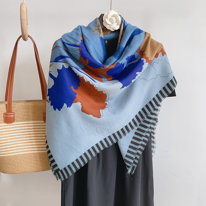 2025 Primavera Nuevo Clásico Bufanda Cuadrada Grande de Cuadros de Parches Moda Decorativa Versátil Protección Solar Impresa Chal Bufanda para Mujeres.