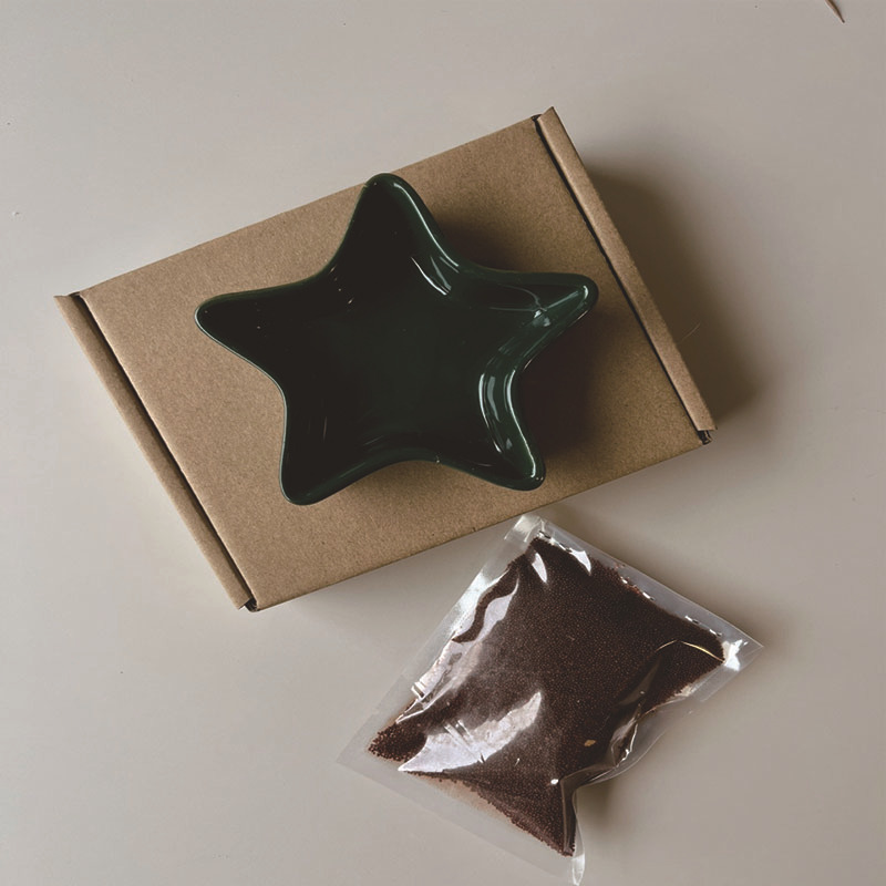 Velas de mesa de arena de cera de arena de perlas transfronterizas, adornos decorativos de venta caliente creativos hechos a mano, velas en forma de Navidad, multicolor al por mayor