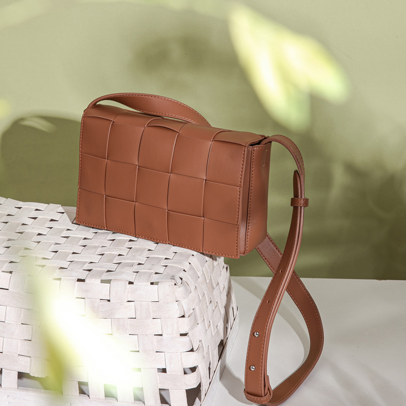 2024 New Woven Bag For Women, Fashionable Versatile Shoulder Bag, Unisex Crossbody Bag, High-End Luxury Plaid Bag - Thumbnail 3