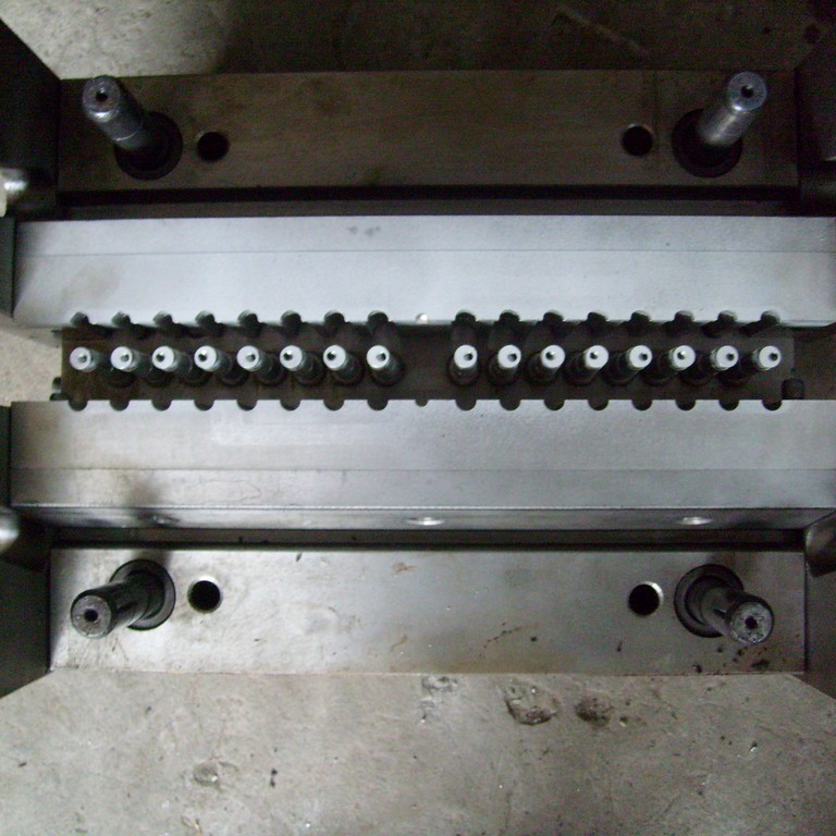 专业供应白板笔模具、