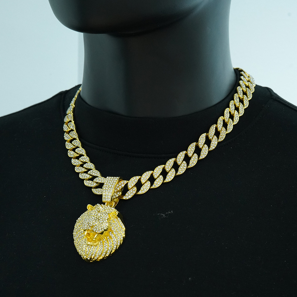 Oro con cadena cubana de 18inch
