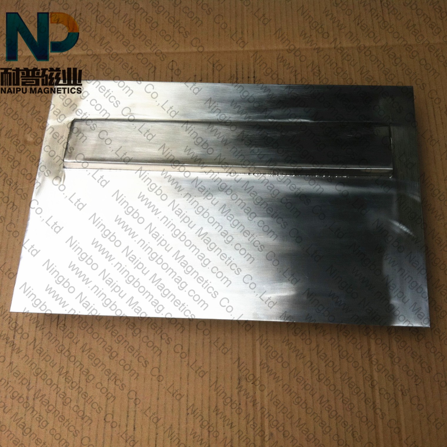 输送带除铁吸铁用不锈钢强磁板磁板长方形强磁板强磁除铁器
