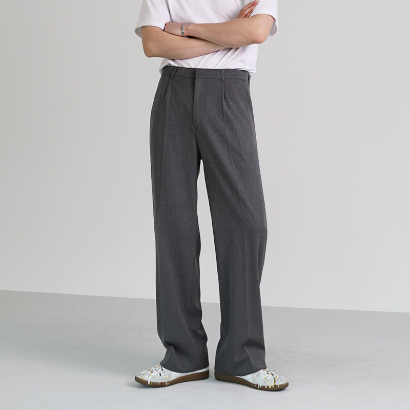 Pantalones de traje de hombre MYQ pantalones de verano estilo coreano de moda delgada suelta pantalones casuales rectos drapeados pantalones de pierna ancha de seda de hielo