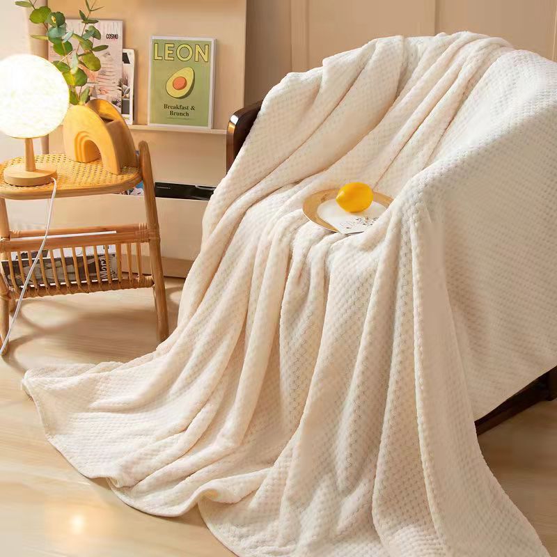 Pineapple Grid Internet Celebrant Bath Towel for Men and Women Adult Children Thick Super Large Absorbent Soft Hair-free Beauty Salon Coral Fleece