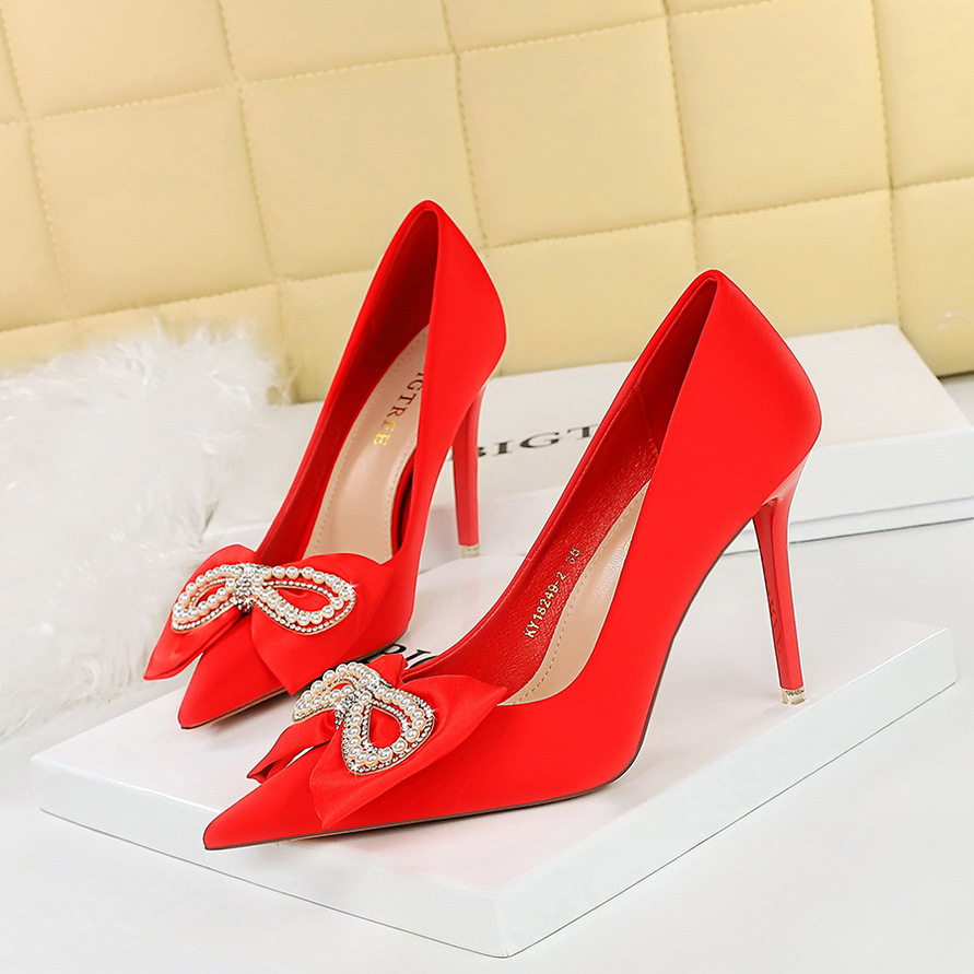 High heels slim heels shallow mouth pointy satin pearl diamond-bow single shoes_voghion.com
