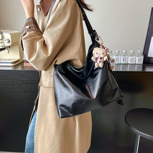 Simple large capacity bag for women's new retro shoulder bag high-quality texture fashionable commuter crossbody bag
