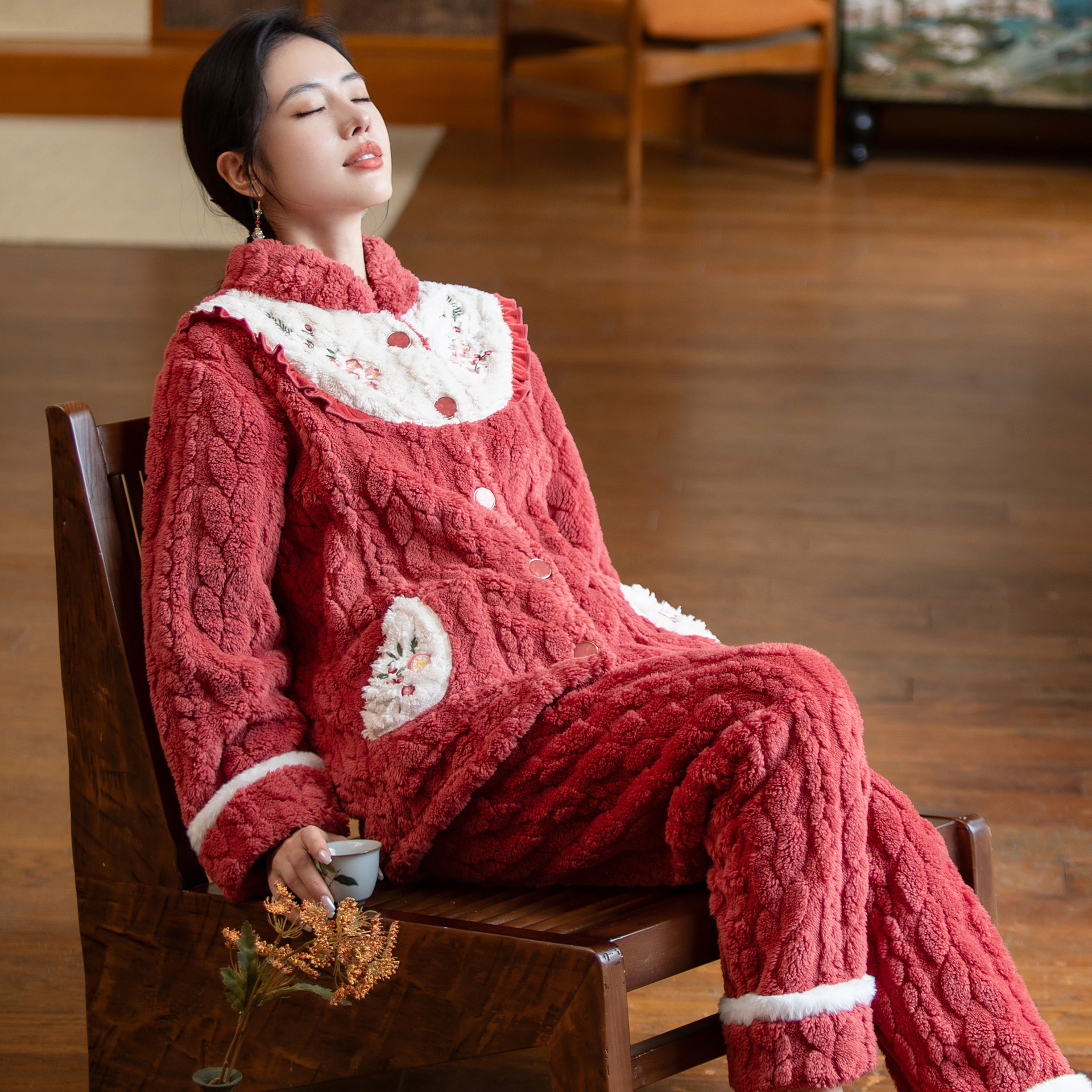现货新中式国风珊瑚绒睡衣女士冬加厚加绒开衫法兰绒家居服套装