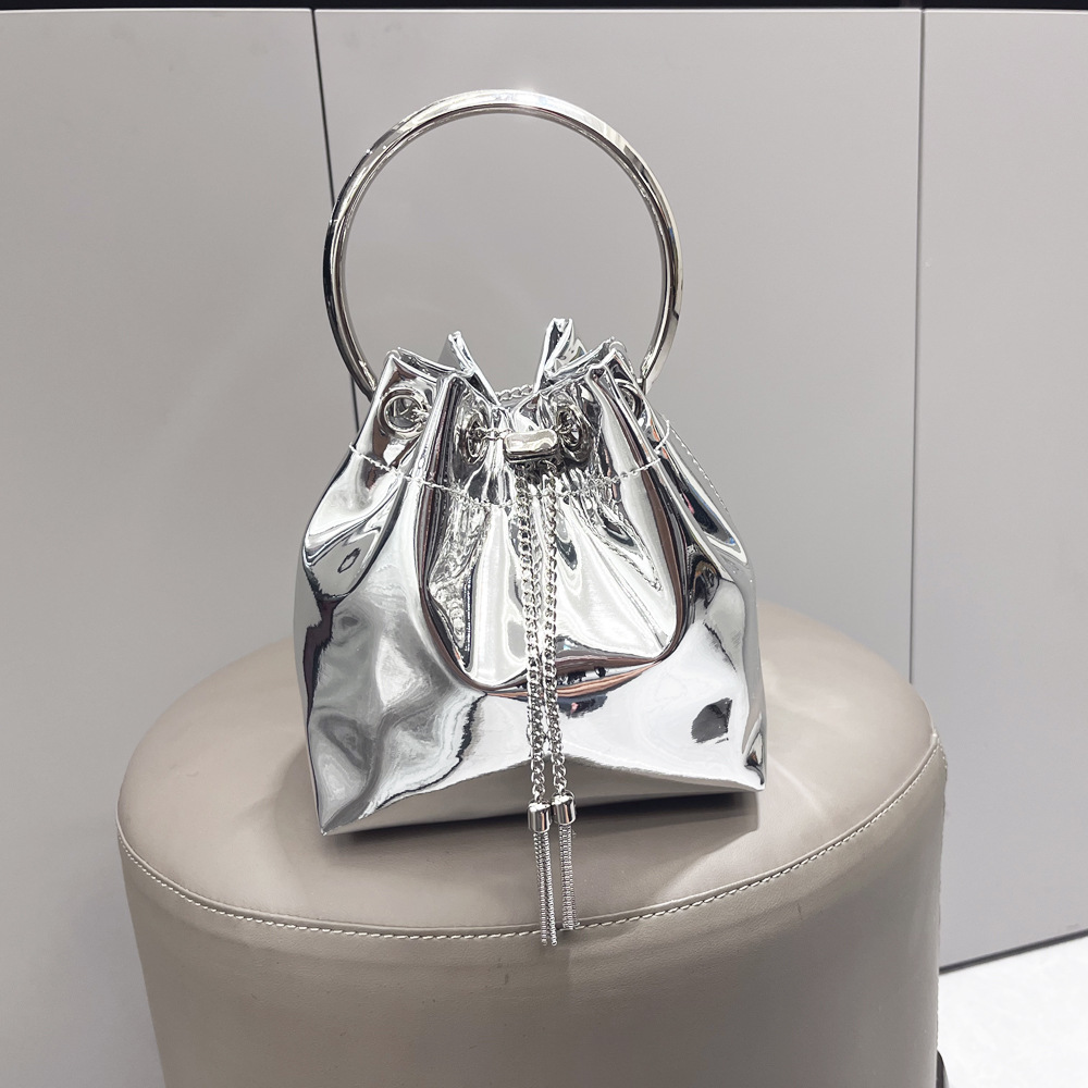 Bolso de hombro para mujer con cadena metálica elegante_voghion.com