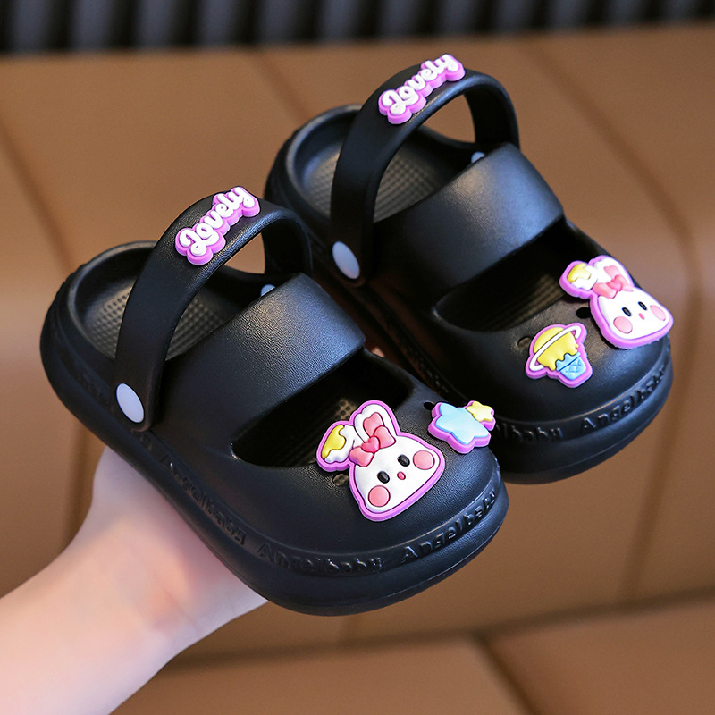 Niñas nuevos bonitos zapatos de agujero EVA dibujos animados de verano doble uso zapatos de agujero suaves zapatillas de moda ligeras para niñas