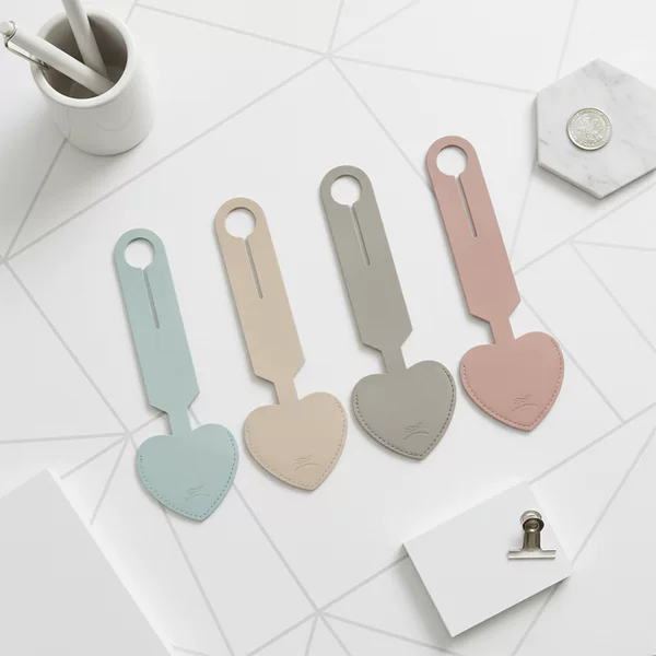 Creative Heart-shaped Boarding Card Luggage Tag Writable Leather Luggage Tag Advertising Gift Boarding Information Tag