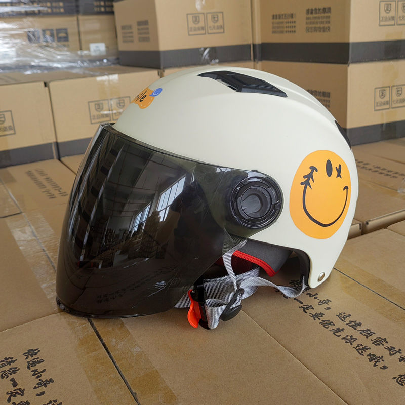 【送料無料】ODJ 新国家標準 3c 認定電気自動車ヘルメット レディース ユニバーサル バッテリー 車 夏 日焼け止め 四季|undefined