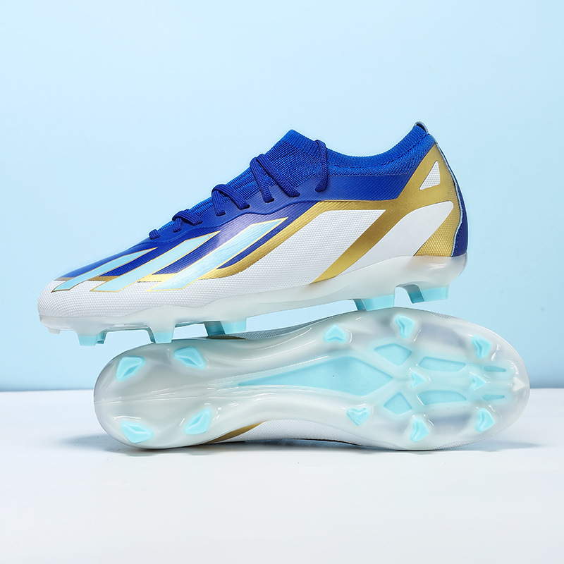 Nuevos zapatos de fútbol transfronterizos Putian zapatos de entrenamiento de entrenamiento de la Copa del Mundo de clavos largos de baja altura al por mayor