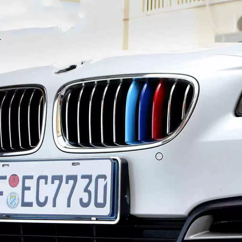Подходит к радиатору BMW декоративные вставки трехцветный gt новый 5312 серия X1 | X5X6X3X4e90 модификация | пряжка