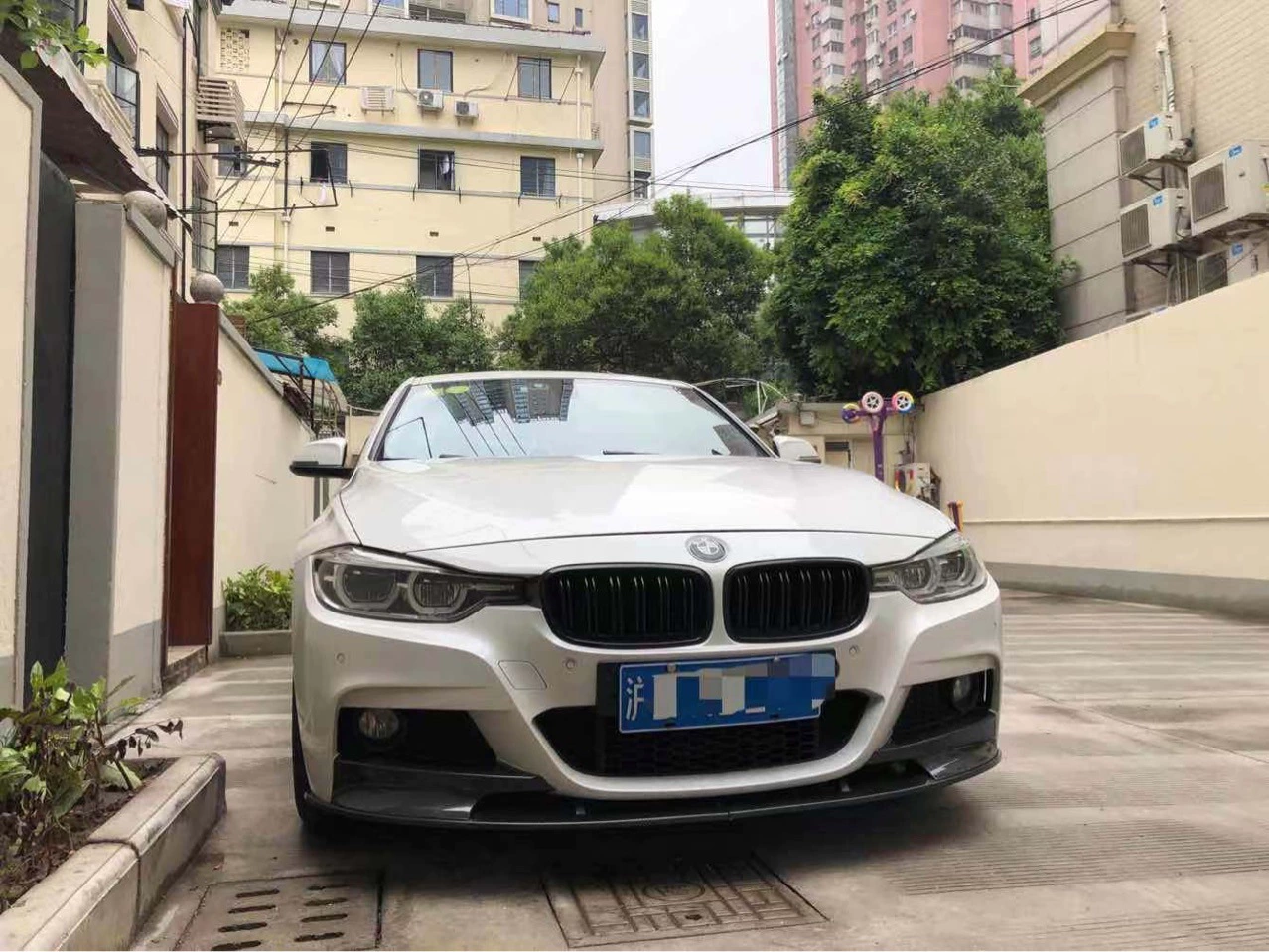 Подходит для BMW 3 серии F30/F35 модифицированный передний спойлер MP, передняя накладка-лопатка, вторая секция, раздельный