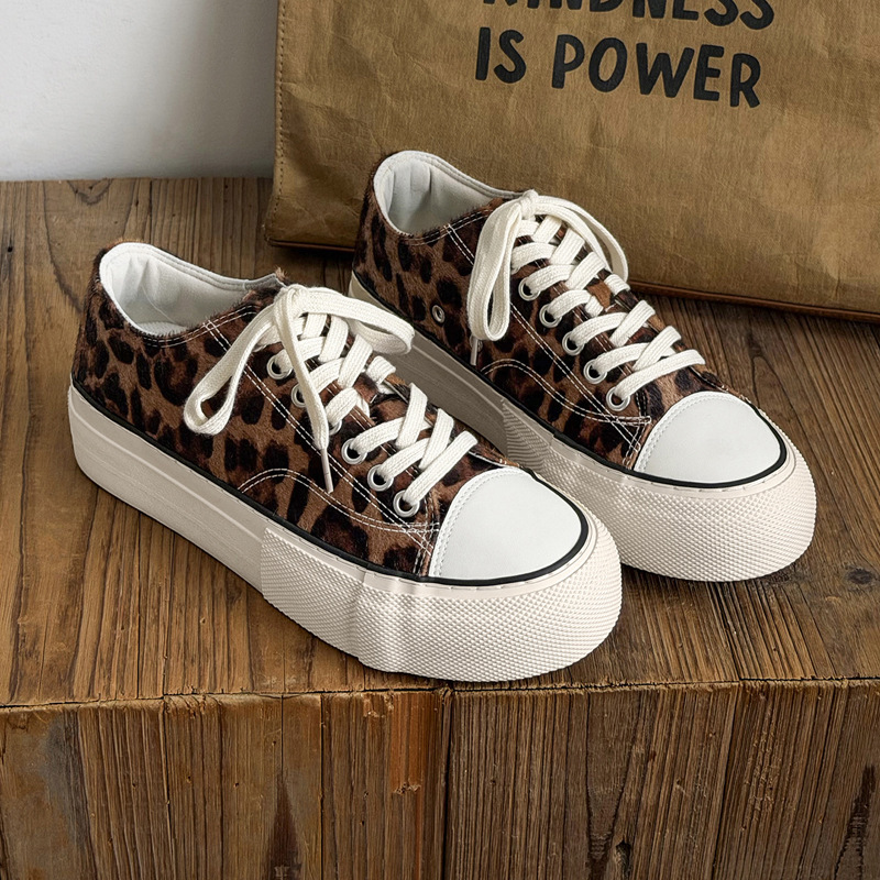 2026 Summer Men's Shoes, Niche Design Low-top Retro Trendy Sneakers, Casual Board Shoes, Wholesale 2539