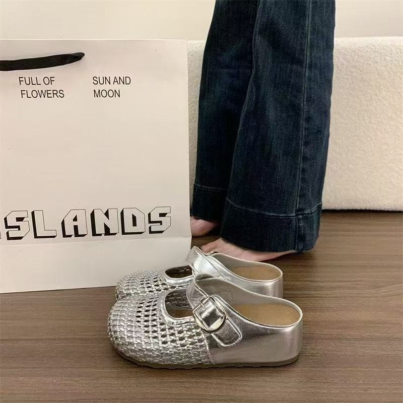 2026 verano nuevo hueco sandalias transpirables un pedazo de botellas Bocken suela gruesa dentro de la altura de la cabeza media zapatillas para mujeres