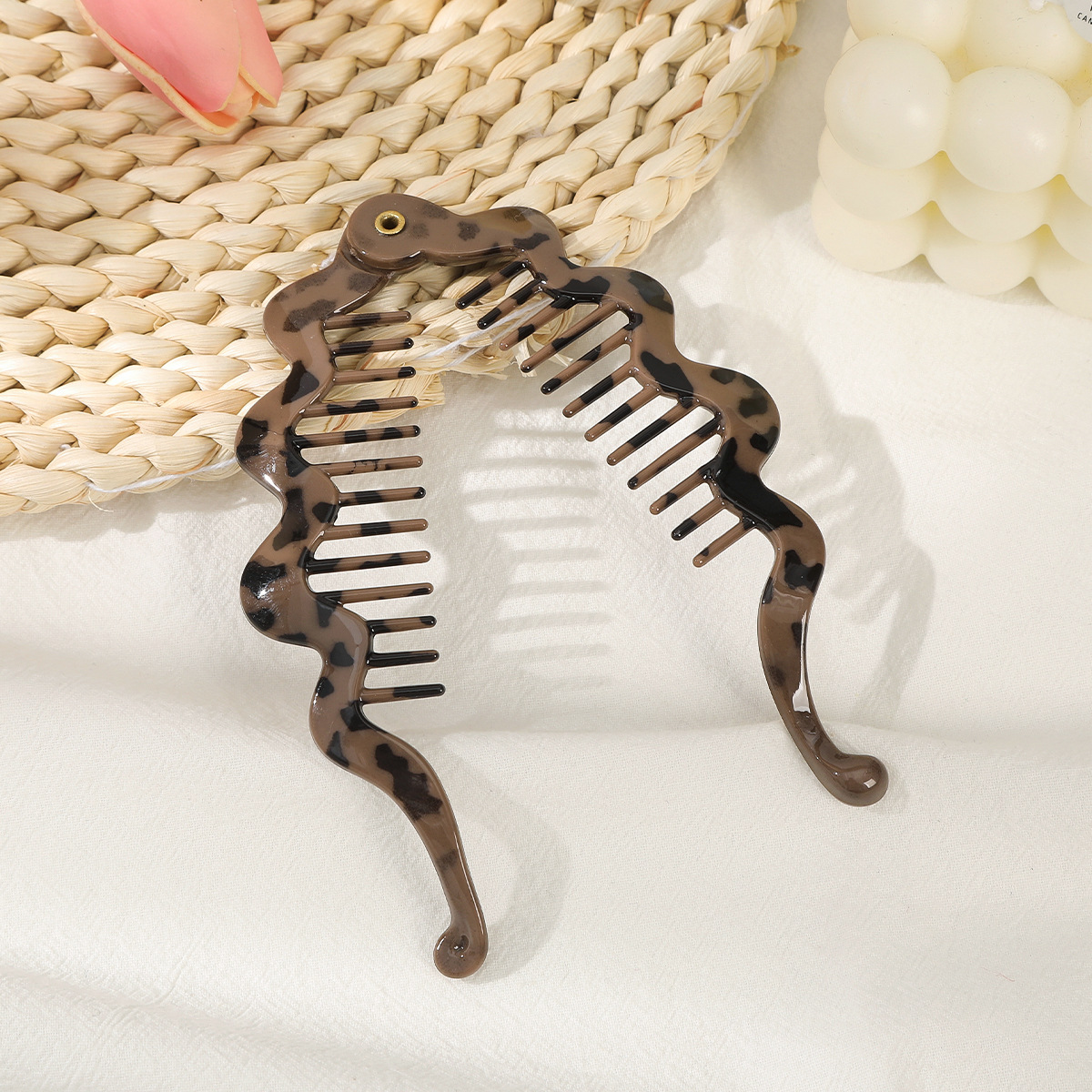 Women's Banana Clip Animal Luxurious Romantic Beach Synthetic Resin Resin Printing And Dyeing Handmade Hair Clip Headwear display picture 6